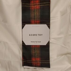 NWT Geometry Kitchen Tea Towel - Plaid Design - 18 in X 30 in